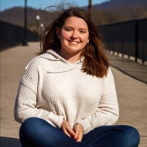 Meet your Posher, Misti